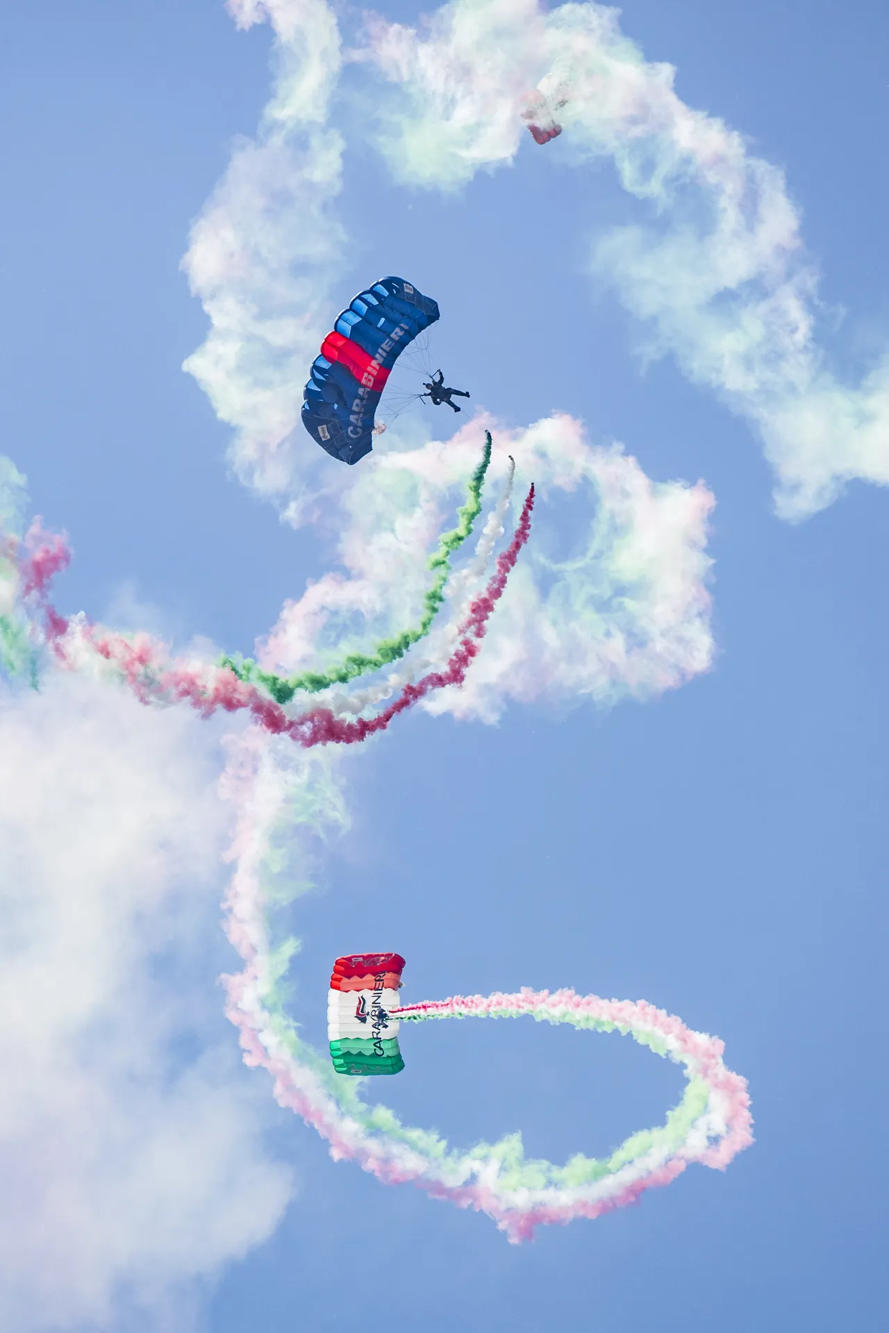 Paracadutisti Tuscania – fumogeni tricolore